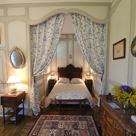 Chateau Du Bois-Riou Quévert Quarto foto