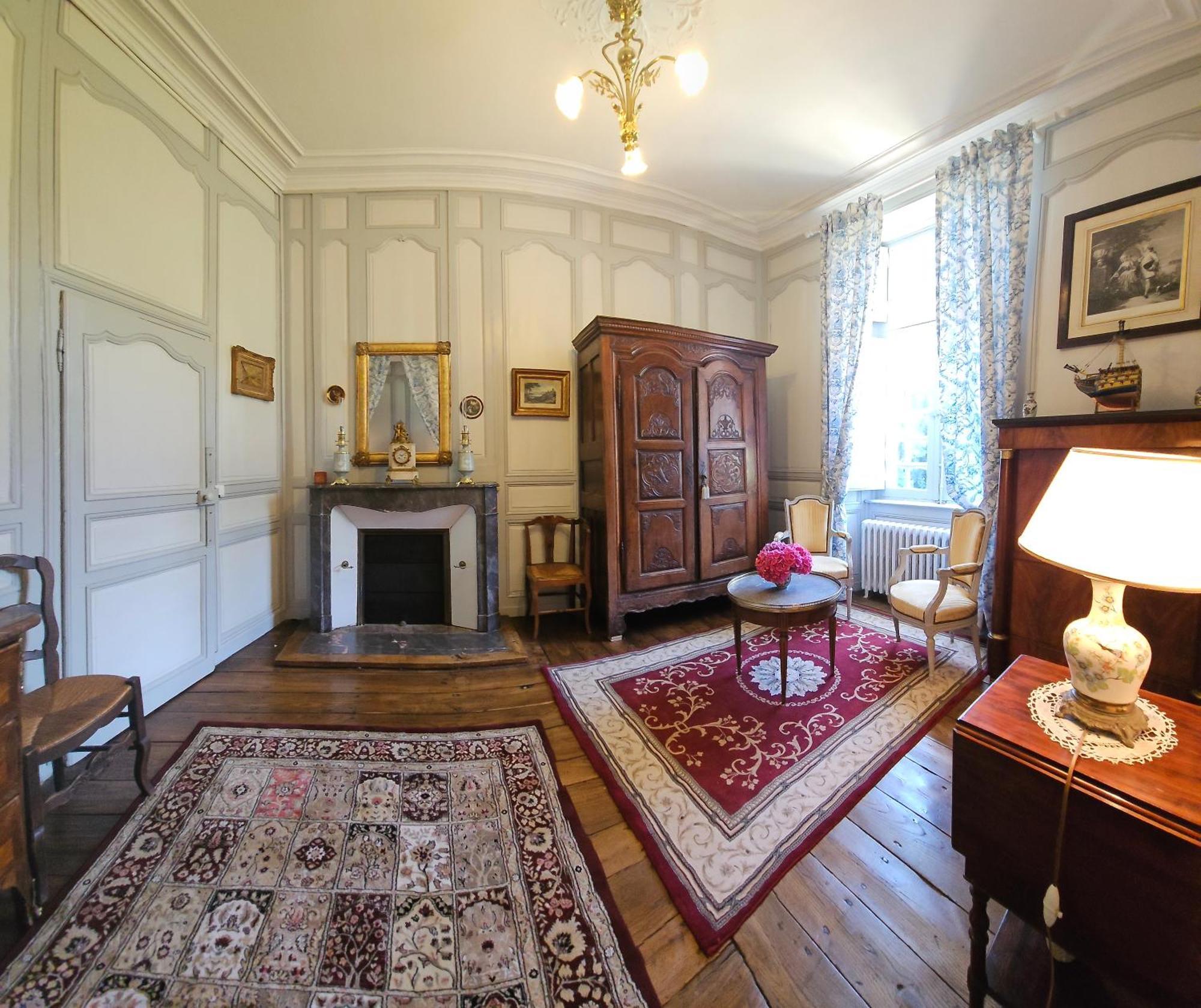 Chateau Du Bois-Riou Quévert Quarto foto